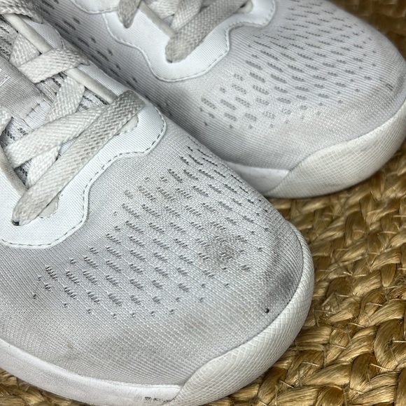 TYR Training Shoes - Picture 7 of 7